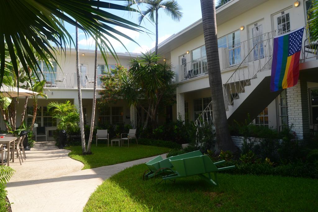 Grand Palm Plaza Hotel Fort Lauderdale Bagian luar foto